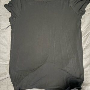 Lululemon black t shirt